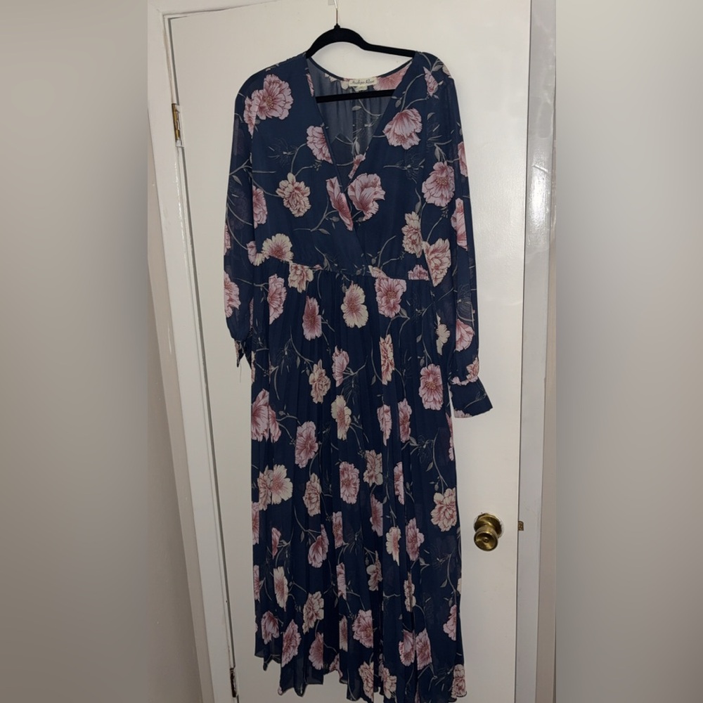 Navy Floral Long Sleeve Dress